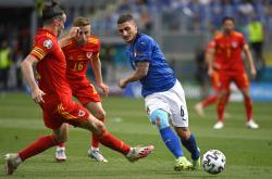 开云体育入口-包含欧预赛对战前瞻强队面临困境摆脱难题的词条