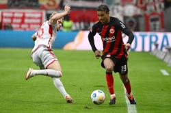 开云体育登录-德甲劲旅将迎战英超霸主，争夺欧冠冠军