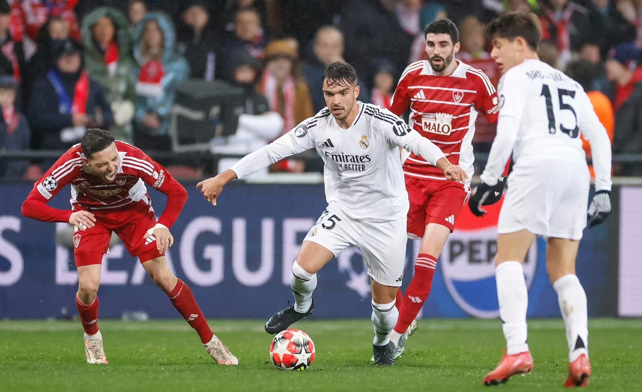 华沙军团击败汉诺威，高居德国足球第三