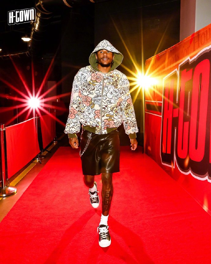 荷兰重回巅峰,尼比特斯带领球队轻松获胜 荷兰重回巅峰,尼比特斯带领球队轻松获胜