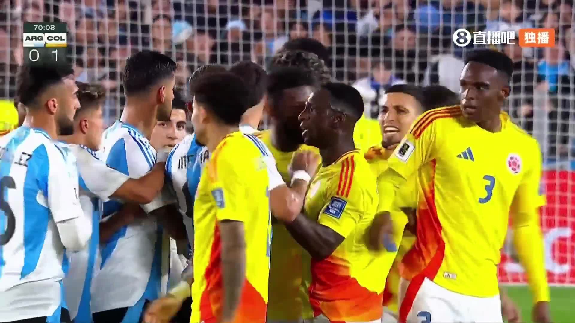 哥伦比亚击败阿根廷获得排球胜利 哥伦比亚击败阿根廷获得排球胜利