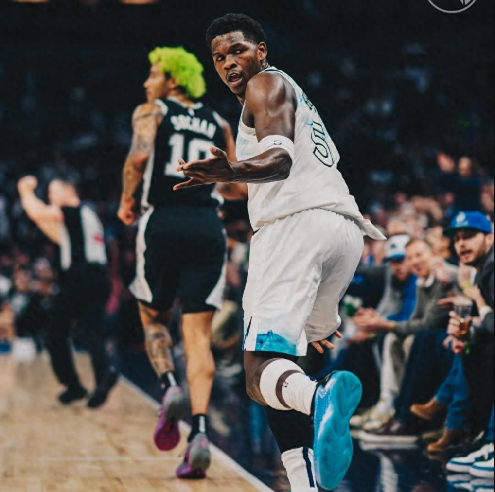 森林狼客场力克马刺，取得三连胜